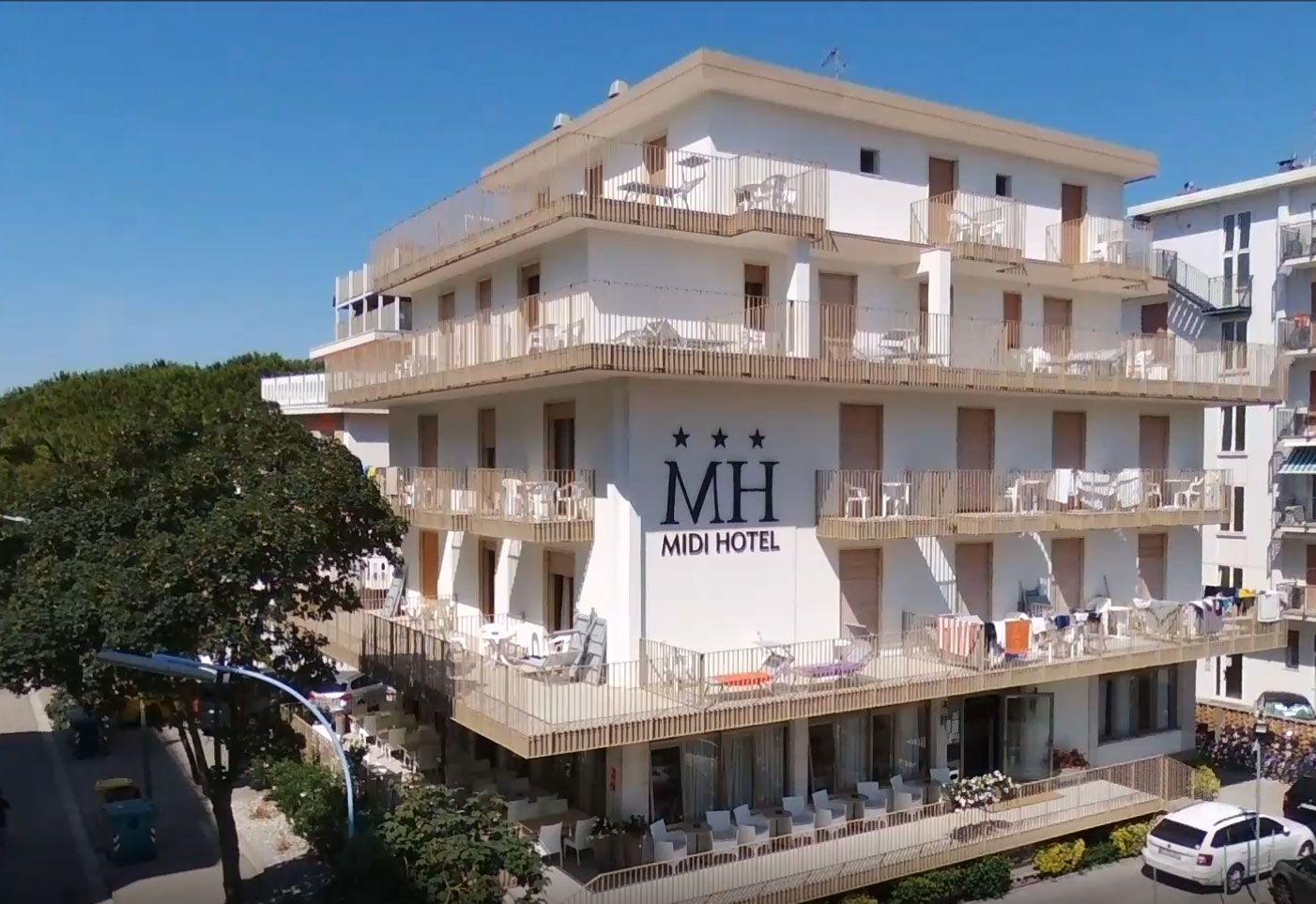 HOTEL MIDI