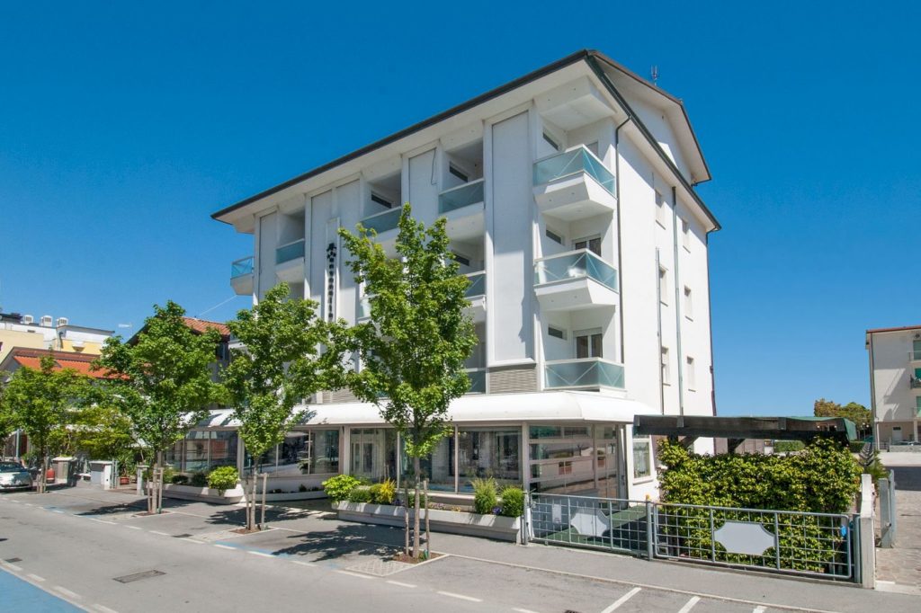 HOTEL ANTONELLA & MAEL