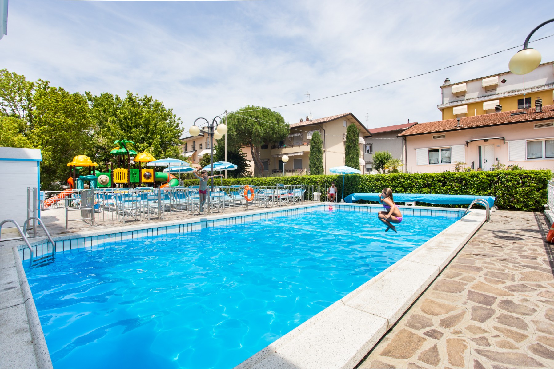 HOTEL AMBROSIANA